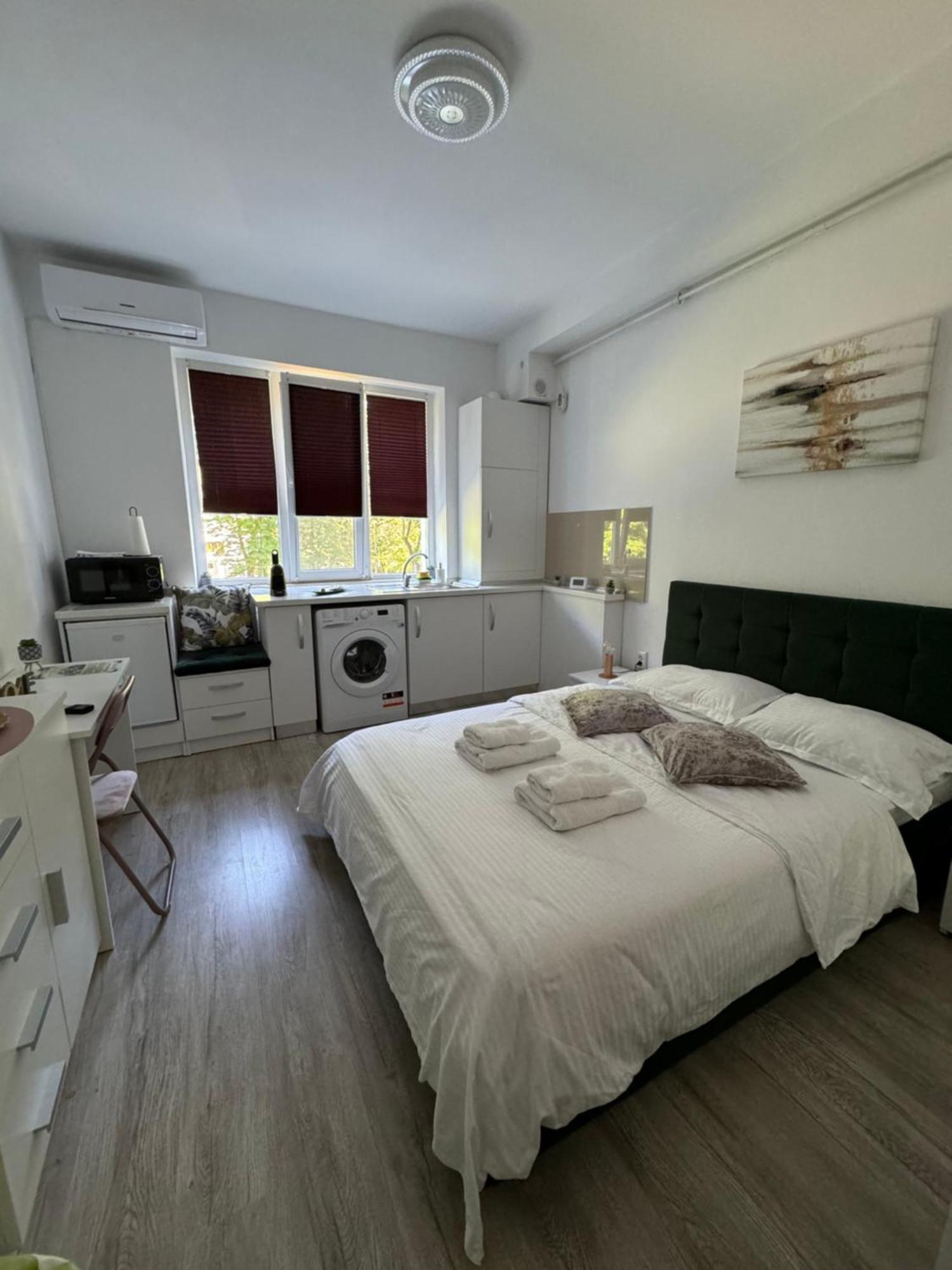Vert Studio Onesti Ngoại thất bức ảnh